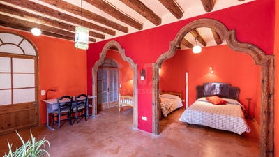 /international/es/carrer-del-portal-d-en-marti-santa-coloma-de-queralt-catalonia-310106594535/