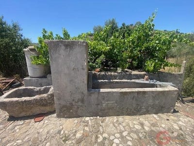 /international/es/comares-andalusia-310108634151/
