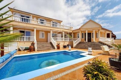 /international/es/adeje-canary-islands-310107147907/