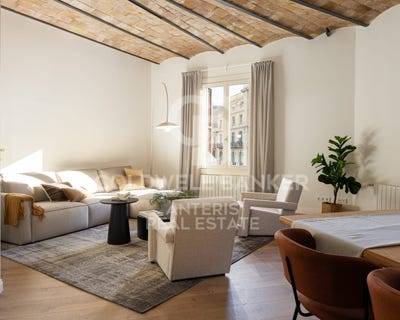 /international/es/barcelona-barcelona-eixample-barcelona-barcelona-eixample-barcelona-barcelona-catalonia-310108323776/