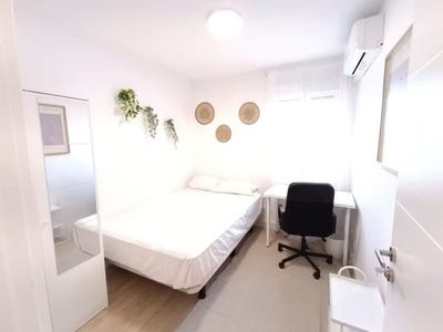 /international/es/calle-arbotante-sevilla-andalusia-310108892689/