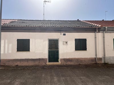 /international/es/c-antonio-sanchez-villares-ciudad-rodrigo-castile-and-leon-310109357917/
