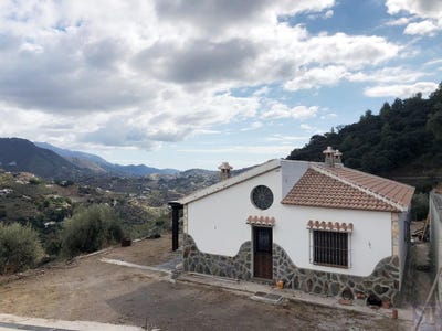 /international/es/competa-andalusia-310101551093/?lang=fr