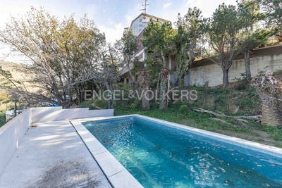 /international/es/esplugues-de-llobregat-catalonia-310100639034/