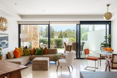 /international/es/marbella-marbella-golden-mile-malaga-spain-marbella-andalusia-310108863323/