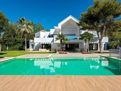 /international/es/marbella-valencian-community-120086557605/