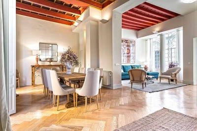 /international/es/calle-abades-sevilla-andalusia-310095284207/