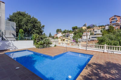 /international/es/esplugues-de-llobregat-catalonia-120093091462/