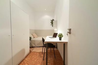 /international/es/carrer-del-rossello-barcelona-catalonia-310107324279/