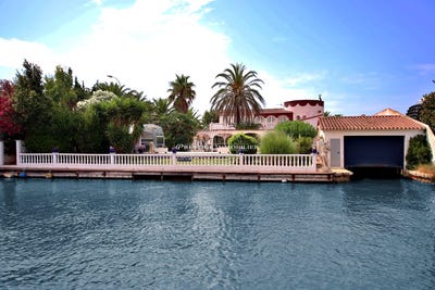 /international/es/castello-d-empuries-catalonia-310103457671/