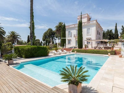 /international/es/sant-just-desvern-catalonia-120083356982/