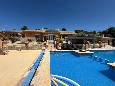 /international/es/castalla-valencian-community-310106994330/