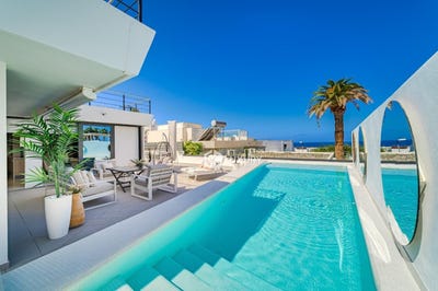 /international/es/adeje-canary-islands-310109021487/