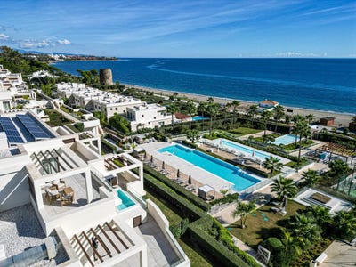 /international/es/estepona-andalusia-310109074033/