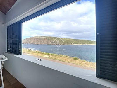 /international/es/es-mercadal-balearic-islands-120077169681/