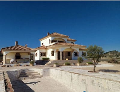 /international/es/pinoso-valencian-community-310108922246/