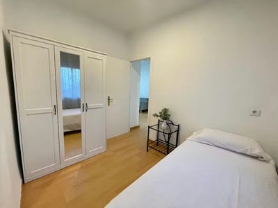 /international/es/calle-ruben-dario-sevilla-andalusia-310095060888/