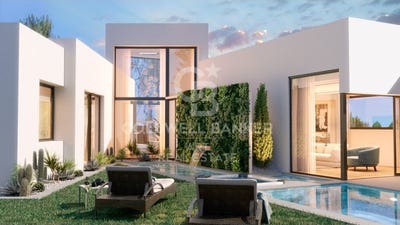 /international/es/malaga-marbella-elviria-cabopino-malaga-marbella-elviria-cabopino-malaga-marbella-andalusia-310108319485/