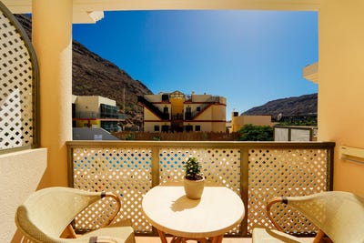 /international/es/mogan-puerto-y-playa-de-mogan-mogan-canary-islands-310102274184/
