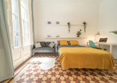 /international/es/ronda-de-sant-pere-barcelona-catalonia-310107360544/
