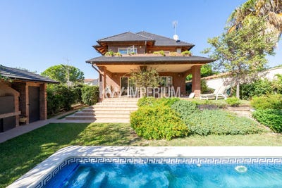 /international/es/cambrils-catalonia-310095138777/