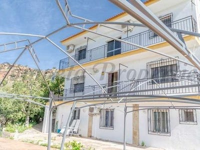 /international/es/comares-andalusia-310100830548/