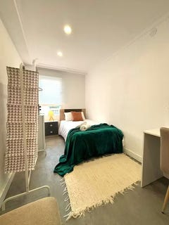 /international/es/avenida-de-fuenlabrada-leganes-madrid-310105740125/
