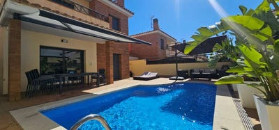 /international/es/empuriabrava-girona-catalonia-310110283070/