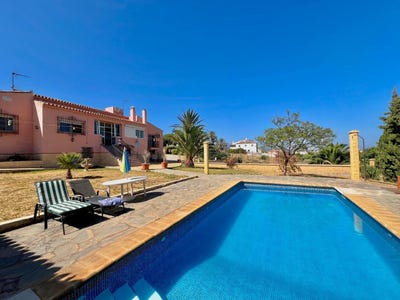 /international/es/estepona-andalusia-310101209249/?lang=en