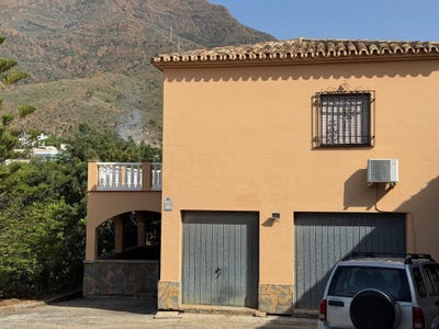/international/es/unnamed-road-estepona-andalusia-310098812902/