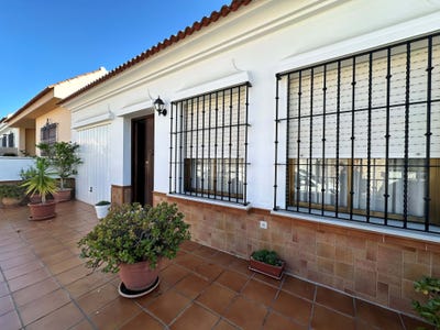 /international/es/calle-mesana-lepe-andalusia-310108757916/