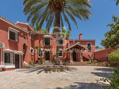 /international/es/malaga-benahavis-el-madronal-malaga-benahavis-el-madronal-malaga-benahavis-andalusia-310108319390/