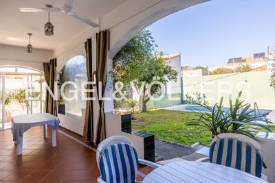 /international/es/valencina-de-la-concepcion-andalusia-310100642238/