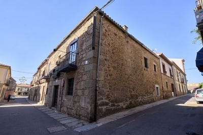 /international/es/de-las-pilillas-piedrahita-aragon-310102486931/
