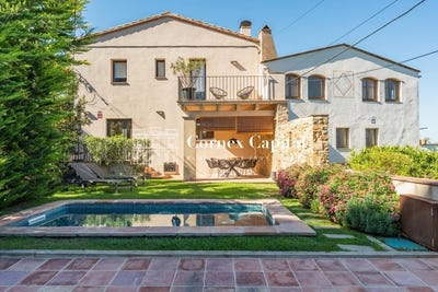 /international/es/castell-d-emporda-catalonia-310102262807/
