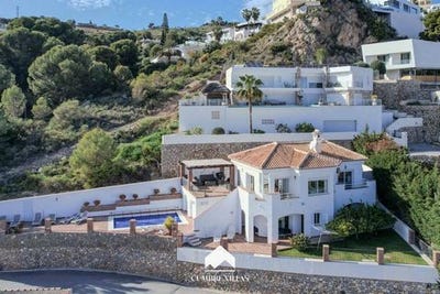 /international/es/salobrena-andalusia-310106941995/