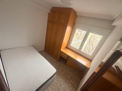 /international/es/calle-de-santa-ana-alta-madrid-madrid-310104568008/