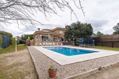 /international/es/valdemorillo-madrid-310100642150/