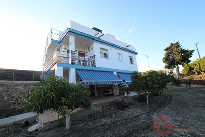 /international/es/salobrena-andalusia-310098747523/