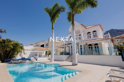 /international/es/adeje-canary-islands-310108553558/