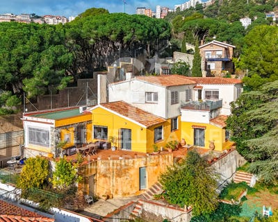 /international/es/barcelona-barcelona-sarria-sant-gervasi-vallvidrera-tibidabo-les-planes-barcelona-barcelona-sarria-sant-gervasi-vallvidrera-tibidabo-les-planes-barcelona-barcelona-catalonia-310108318974/