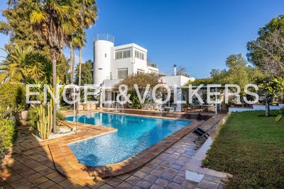 /international/es/valencina-de-la-concepcion-andalusia-310100643418/