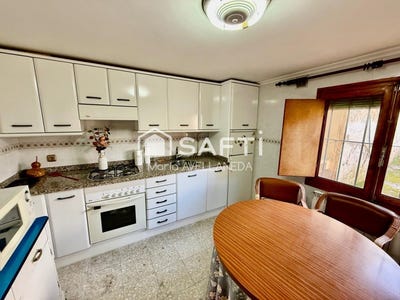 /international/es/toral-de-los-guzmanes-castile-and-leon-310105761032/