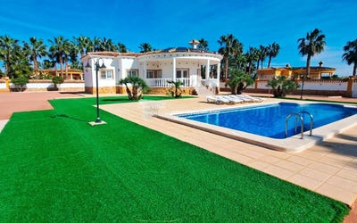 /international/es/alicante-valencian-community-310108954510/