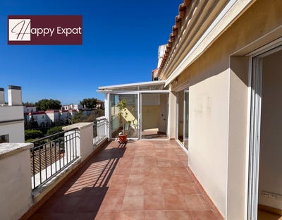 /international/es/els-molins-observatorio-pins-vens-sitges-catalonia-310108213811/