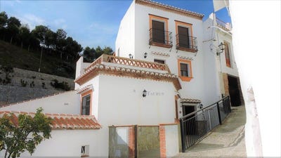 /international/es/salares-andalusia-310105970598/