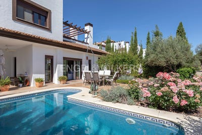 /international/es/guillena-andalusia-310100642418/