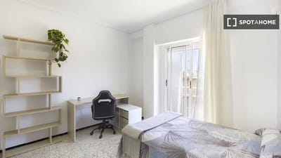 /international/es/alicante-valencian-community-310108559189/