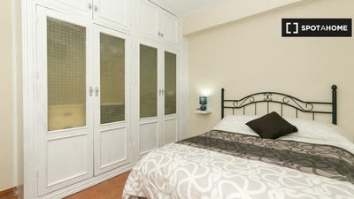 /international/es/granada-andalusia-120091695558/