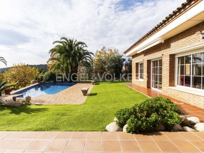 /international/es/tiana-catalonia-310094940866/